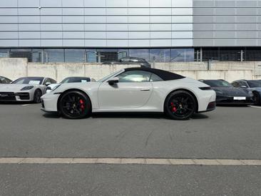 Porsche 992 II Carrera 4S Cabriolet — photo 29