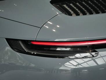 Porsche 992 I Carrera 4 GTS Cabriolet — photo 13