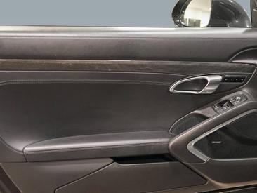Porsche 991 I Turbo S Cabriolet — photo 28
