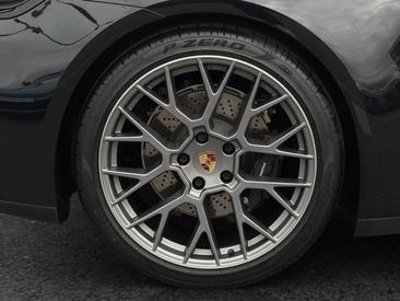 Porsche 992 II Carrera — photo 10