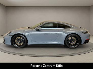 Porsche 992 I Carrera 4 GTS — photo 2