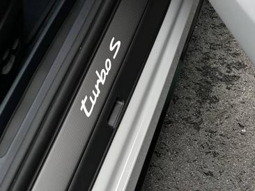 Porsche 992 II Turbo S Cabriolet — photo 26