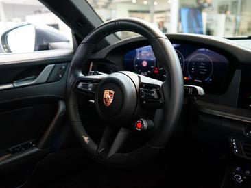 Porsche 992 II Carrera S — photo 24