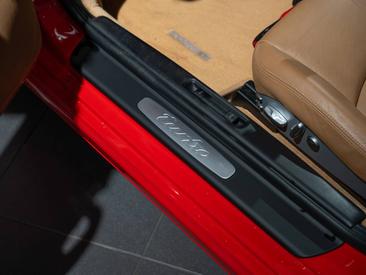 Porsche 997 II Turbo Cabriolet — photo 18