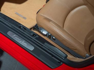 Porsche 997 II Turbo Cabriolet — photo 19