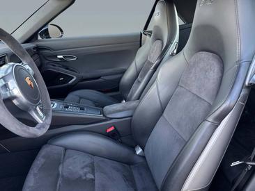 Porsche 991 I Carrera GTS Cabriolet — photo 13