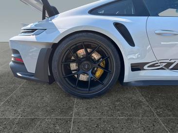 Porsche 992 I GT3 RS — photo 9