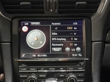 Porsche 991 I Turbo S Cabriolet — photo 32