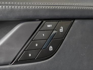 Porsche 992 II Carrera 4S Cabriolet — photo 45