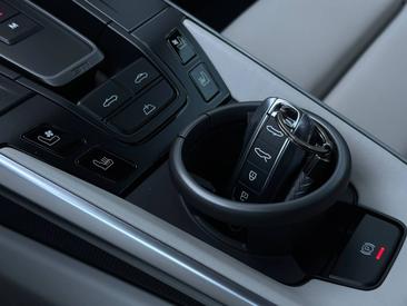 Porsche 992 II Carrera GTS Cabriolet — photo 15