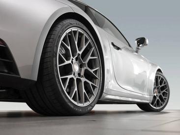 Porsche 992 I Carrera 4S — photo 6