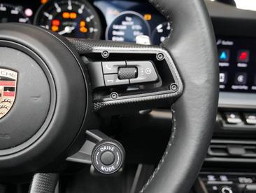 Porsche 992 I Carrera 4 GTS Cabriolet — photo 20