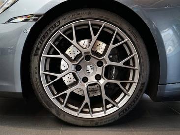Porsche 992 II Carrera — photo 6