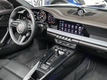 Porsche 992 I Carrera 4 GTS Cabriolet — photo 21