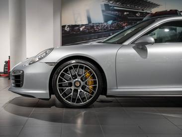 Porsche 991 I Turbo S — photo 9