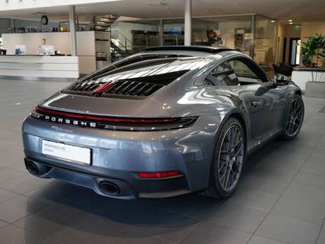 Porsche 992 II Carrera — photo 7