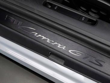 Porsche 992 I Carrera GTS Cabriolet — photo 24