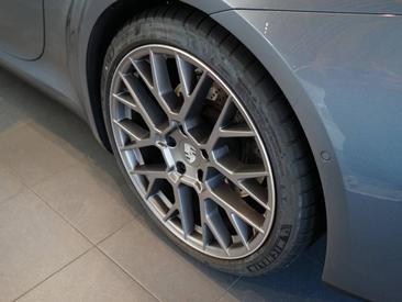Porsche 992 II Carrera — photo 10