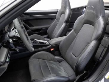 Porsche 992 II Carrera GTS Cabriolet — photo 14