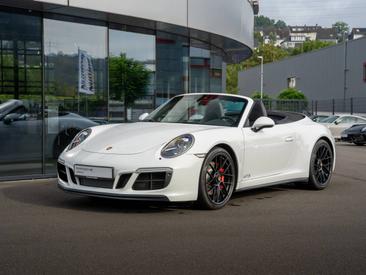 Porsche 991 II Carrera GTS Cabriolet — photo 2