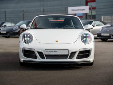 Porsche 991 II Carrera GTS Cabriolet — photo 3