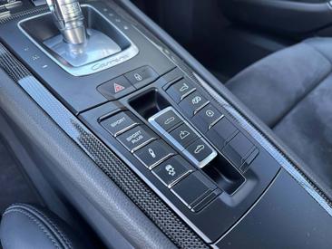 Porsche 991 I Carrera GTS Cabriolet — photo 27