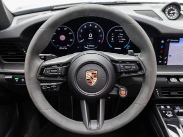 Porsche 992 II Carrera GTS Cabriolet — photo 18