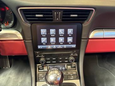 Porsche 991 II Targa 4 — photo 30