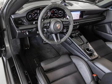 Porsche 992 I Carrera 4 GTS Cabriolet — photo 13
