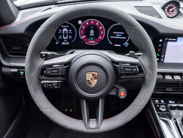 Porsche 992 II Carrera GTS Cabriolet — photo 18