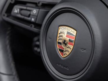 Porsche 992 I Carrera GTS Cabriolet — photo 29