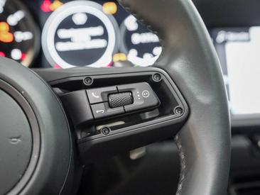 Porsche 992 I Carrera 4S — photo 20