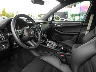 Porsche Macan GTS — photo 12
