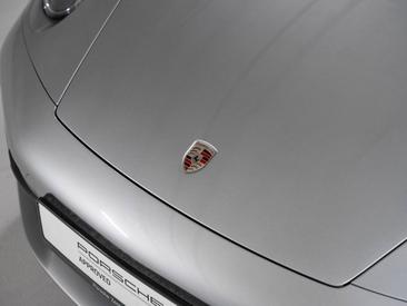 Porsche 992 I Targa 4S — photo 15