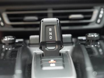 Porsche 992 I Carrera 4S — photo 25