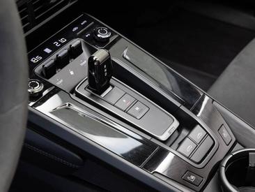 Porsche 992 II Targa 4 GTS — photo 30