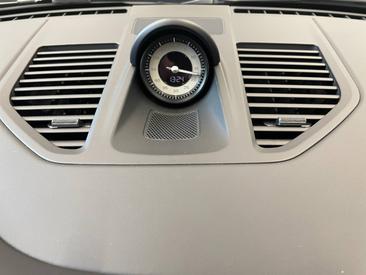 Porsche 992 I Carrera 4 GTS — photo 27