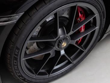 Porsche 992 II Targa 4 GTS — photo 32