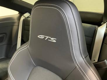 Porsche 992 I Carrera 4 GTS — photo 28