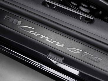 Porsche 992 II Carrera GTS Cabriolet — photo 24