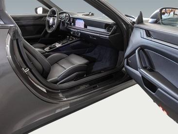 Porsche 992 I Carrera 4 GTS Cabriolet — photo 24
