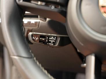 Porsche 992 I Carrera 4S — photo 29