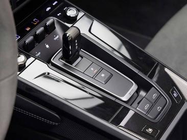 Porsche 992 II Carrera GTS Cabriolet — photo 30
