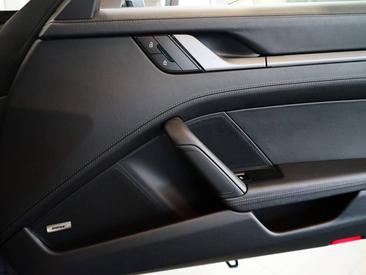Porsche 992 II Carrera — photo 28