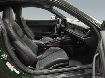 Porsche 992 II GT3 Mit Touring-Paket — photo 11