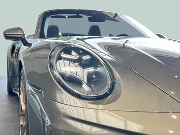 Porsche 992 II Turbo S Cabriolet — photo 9