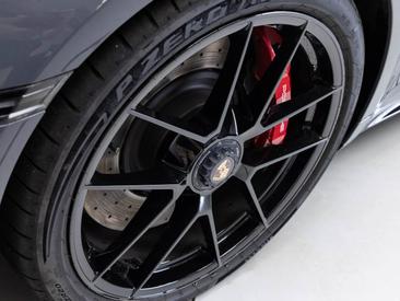 Porsche 992 II Carrera GTS Cabriolet — photo 32