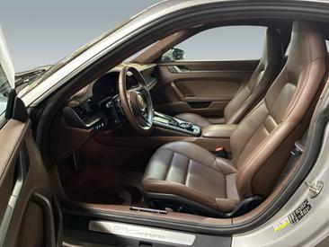 Porsche 992 II Carrera — photo 11
