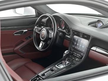Porsche 991 II Turbo S — photo 25