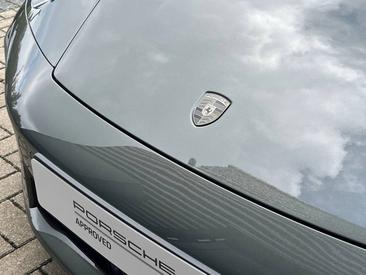 Porsche 992 II Turbo S Cabriolet — photo 11